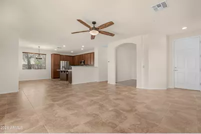 7203 W Andrew Lane, Peoria, AZ 85383 - Photo 5