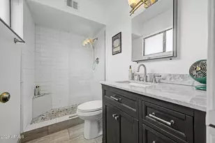 749 E Montebello Ave, Phoenix, AZ 85014 - Photo 9