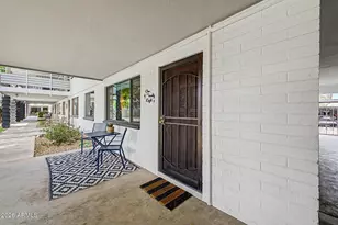 749 E Montebello Ave, Phoenix, AZ 85014 - Photo 15