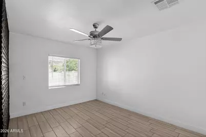 5740 N 42nd Avenue, Phoenix, AZ 85019 - Photo 5