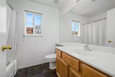 18604 N 30th Place, Phoenix, AZ 85050 - Photo 17