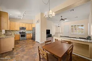 17512 W Desert View Ln, Goodyear, AZ 85338 - Photo 9