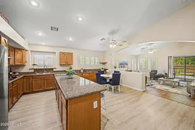 3903 W Grandview Road, Phoenix, AZ 85053 - Photo 11