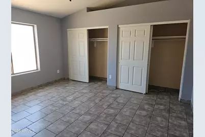 9033 W Oneida Drive, Arizona City, AZ 85123 - Photo 5