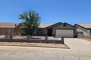 9033 W Oneida Dr, Arizona City, AZ 85123 - Photo 1