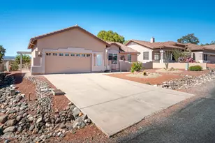 718 S Wandering River Rd, Cornville, AZ 86325 - Photo 3