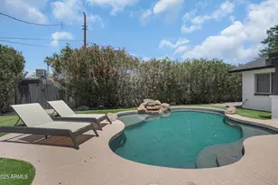 8732 E Sandalwood Dr, Scottsdale, AZ 85250 - Photo 25