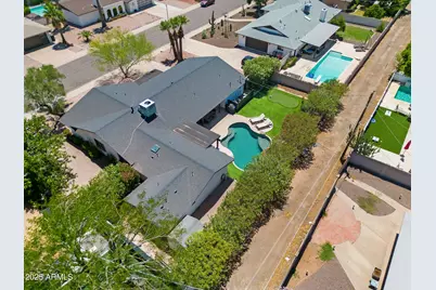 8732 E Sandalwood Drive, Scottsdale, AZ 85250 - Photo 33