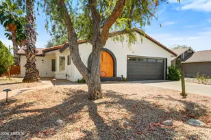 6863 E Kelton Ln, Scottsdale, AZ 85254 - Photo 3