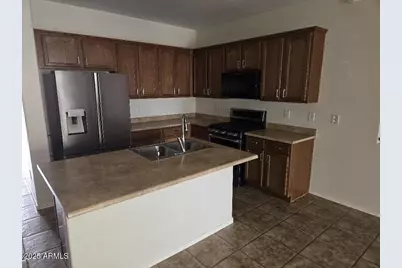 14218 W Calavar Road, Surprise, AZ 85379 - Photo 5