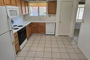 15457 N Ridgeview Rd, Sun City, AZ 85351 - Photo 9