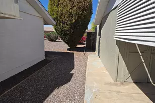 10166 W Cinnebar Ave, Sun City, AZ 85351 - Photo 5