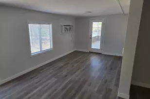 10166 W Cinnebar Ave, Sun City, AZ 85351 - Photo 13