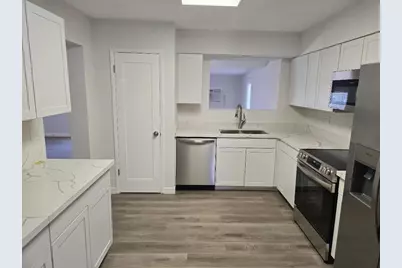 10166 W Cinnebar Avenue, Sun City, AZ 85351 - Photo 7