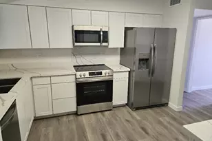 10166 W Cinnebar Ave, Sun City, AZ 85351 - Photo 15