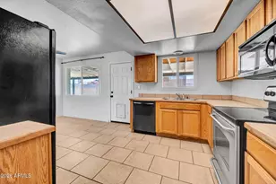 3604 S Cutler Dr, Tempe, AZ 85282 - Photo 13