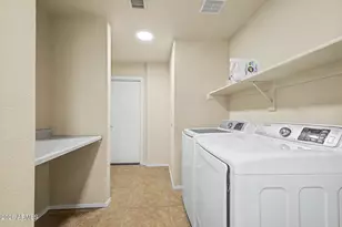 10249 N 12th Pl, Phoenix, AZ 85020 - Photo 19