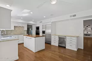7337 E Echo Ln, Scottsdale, AZ 85258 - Photo 11