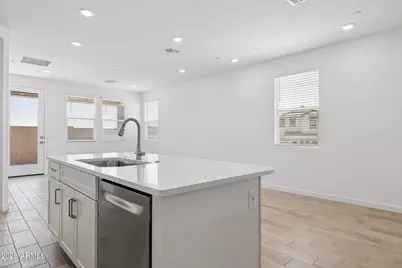 11879 W Burnside Trail, Peoria, AZ 85383 - Photo 7