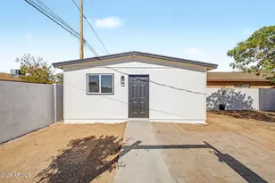 3802 W Sunland Ave, Phoenix, AZ 85041 - Photo 25