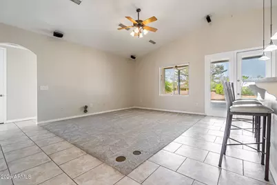 509 W Lavitt Lane, Phoenix, AZ 85086 - Photo 11