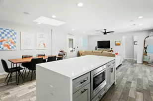 8312 E MacKenzie Dr, Scottsdale, AZ 85251 - Photo 15