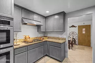 1229 E Mercer Ln, Phoenix, AZ 85020 - Photo 15