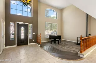 25065 N 72nd Ln, Peoria, AZ 85383 - Photo 5