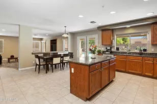 25065 N 72nd Ln, Peoria, AZ 85383 - Photo 11