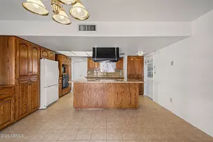 5618 W Belmont Ave, Glendale, AZ 85301 - Photo 13