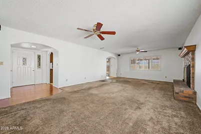 5618 W Belmont Avenue, Glendale, AZ 85301 - Photo 9