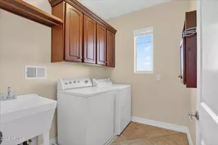 6931 W Dale Ln, Peoria, AZ 85383 - Photo 55
