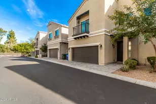 3059 N 33rd Pl, Phoenix, AZ 85018 - Photo 3