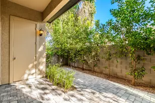 3059 N 33rd Pl, Phoenix, AZ 85018 - Photo 33