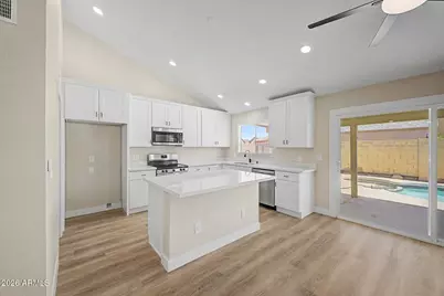 18637 N 46th Drive, Glendale, AZ 85308 - Photo 11