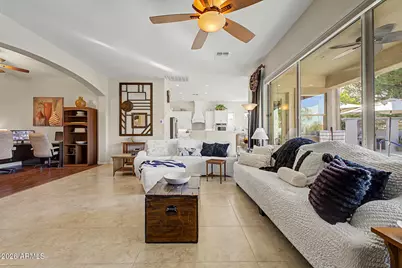 8714 W Morten Avenue, Glendale, AZ 85305 - Photo 11