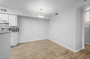 2625 E Indian School Rd, Phoenix, AZ 85016 - Photo 11