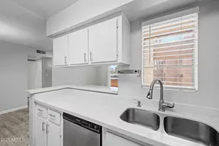 2625 E Indian School Rd, Phoenix, AZ 85016 - Photo 5