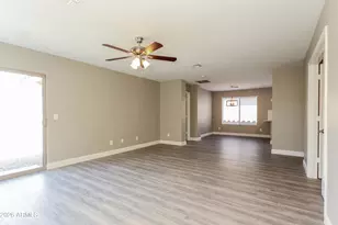 7005 S 31st Dr, Phoenix, AZ 85041 - Photo 5