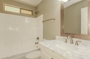 7005 S 31st Dr, Phoenix, AZ 85041 - Photo 7
