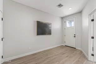 2601 E Clarendon Ave, Phoenix, AZ 85016 - Photo 5