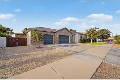 21530 E Russet Road, Queen Creek, AZ 85142 - Photo 11