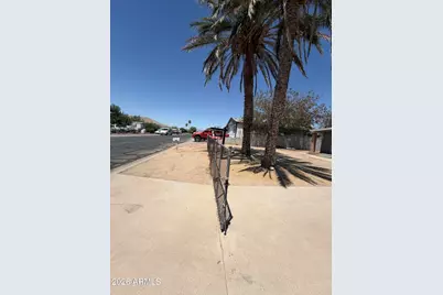 13542 W Maryland Avenue, Litchfield Park, AZ 85340 - Photo 3