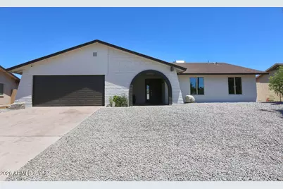 2528 W Sweetwater Avenue, Phoenix, AZ 85029 - Photo 1