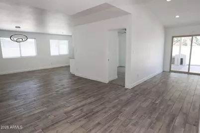 2528 W Sweetwater Avenue, Phoenix, AZ 85029 - Photo 15