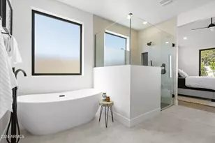 6324 N 10th Dr, Phoenix, AZ 85013 - Photo 19