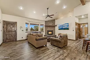 8200 Stardust Trail, Flagstaff, AZ 86004 - Photo 7
