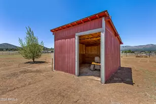 8200 Stardust Trail, Flagstaff, AZ 86004 - Photo 29