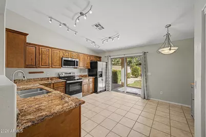 7019 W Phelps Road, Peoria, AZ 85382 - Photo 7