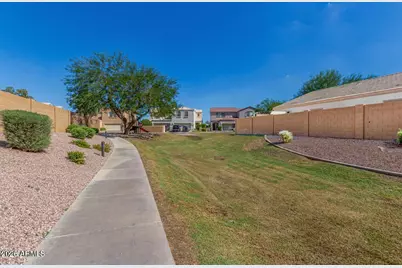 10823 N 70th Avenue, Peoria, AZ 85345 - Photo 17